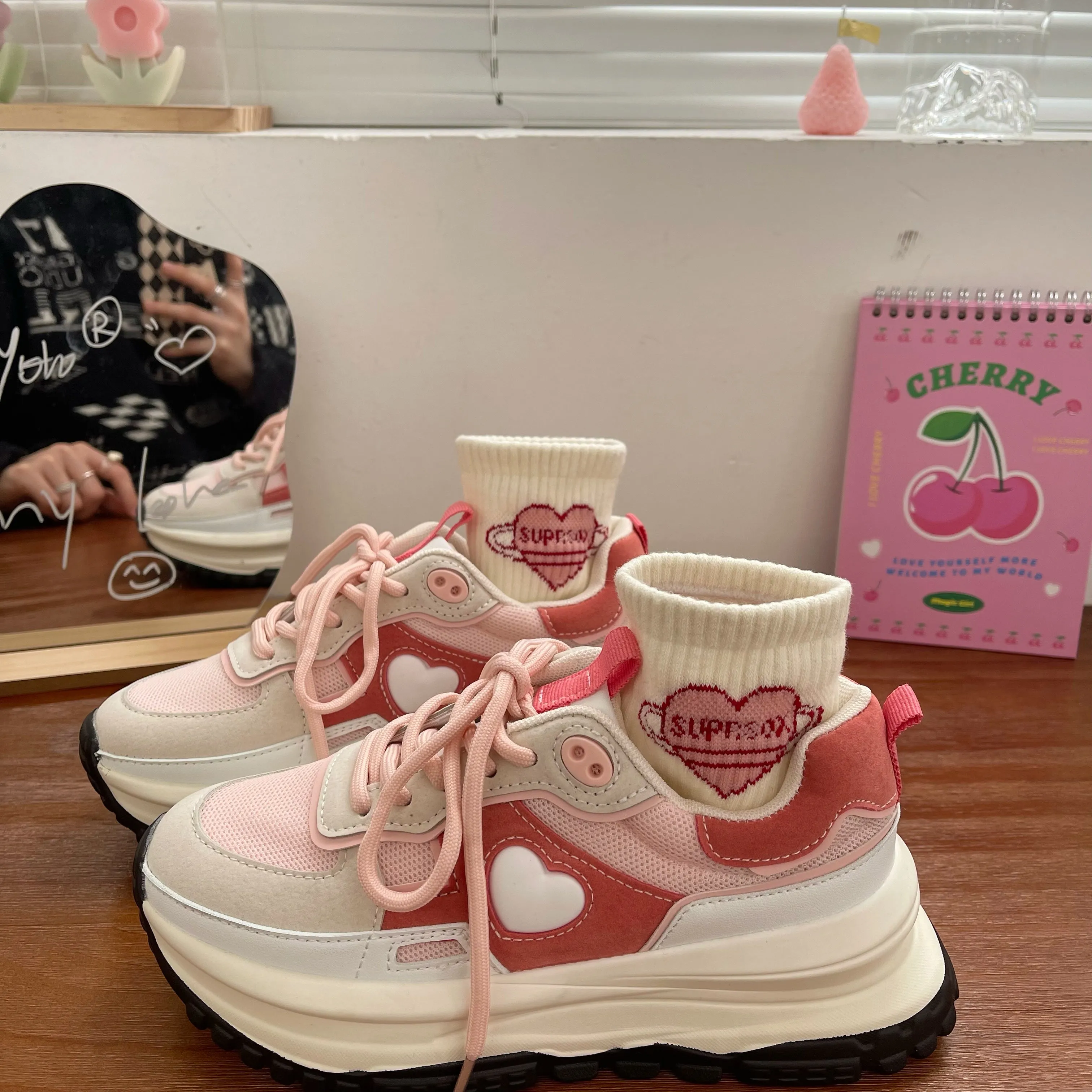 STRAWBERRY PINK SNEAKERS KF82705
